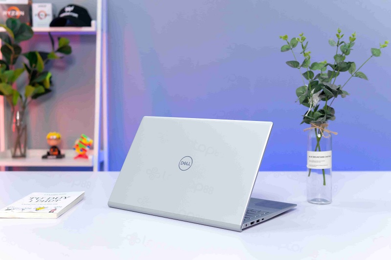 Laptop LG siêu mỏng nhẹ nhưng kích thước màn hình lên đến 16 inch